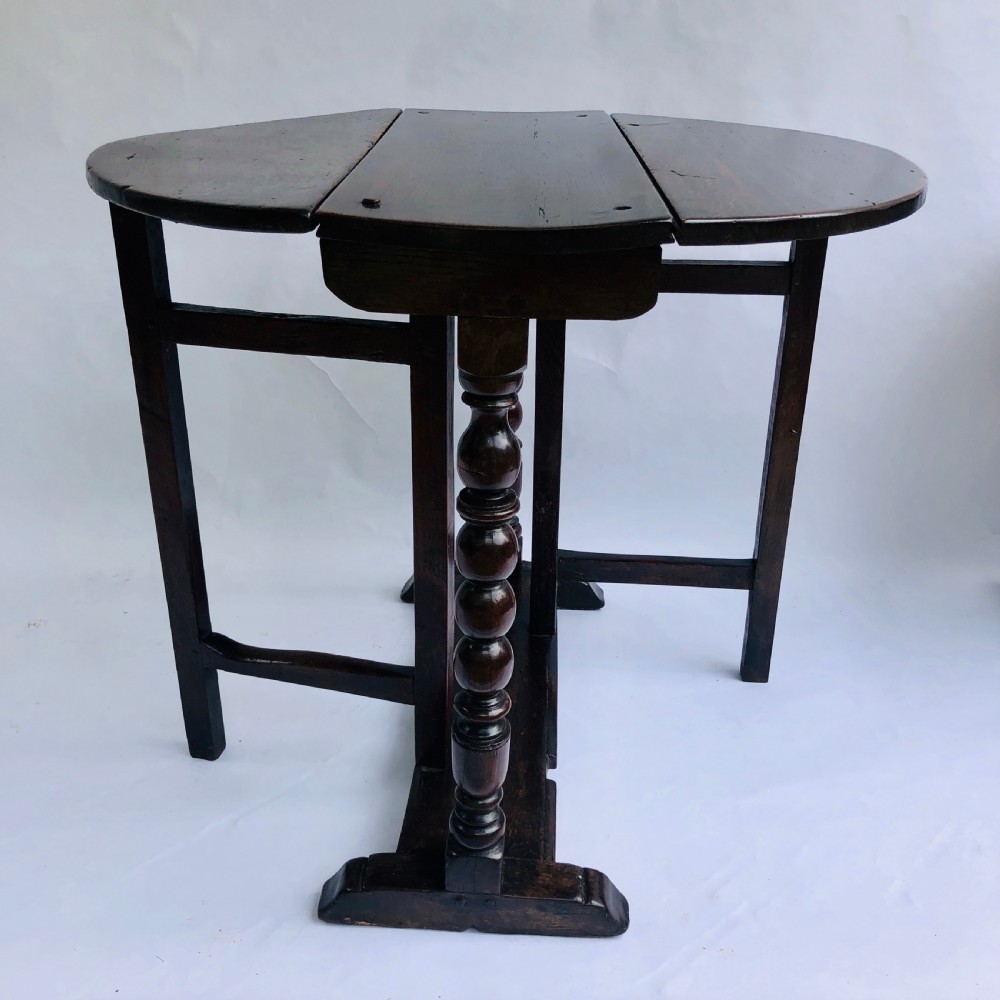  Rare Small Antique Oak Gate Leg Table View VII