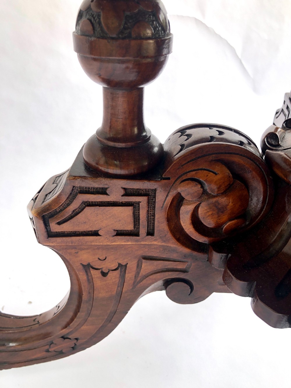 Fine Quality Antique Burr Walnut Oval Centre Table View VI