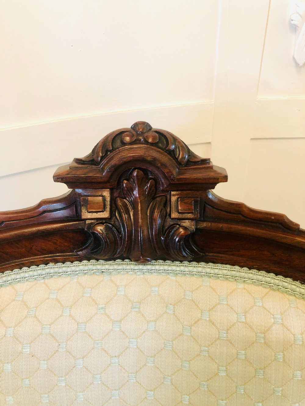 Fine Victorian Carved Hardwood Library Chair View IX