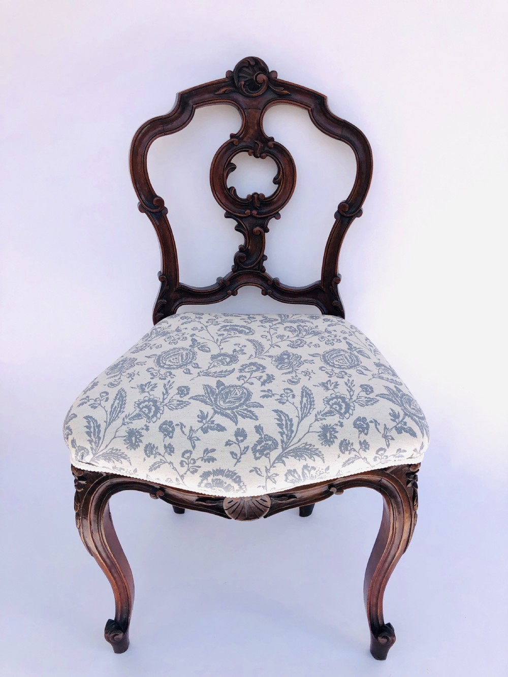 Fine Quality Antique Carved Walnut Desk Chair
