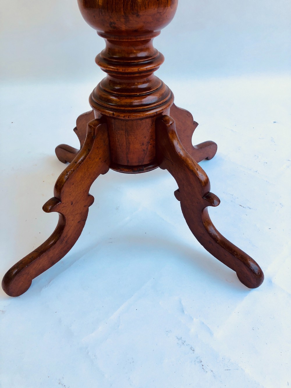 Quality Shaped Antique Mahogany Lamp/Side Table View IV