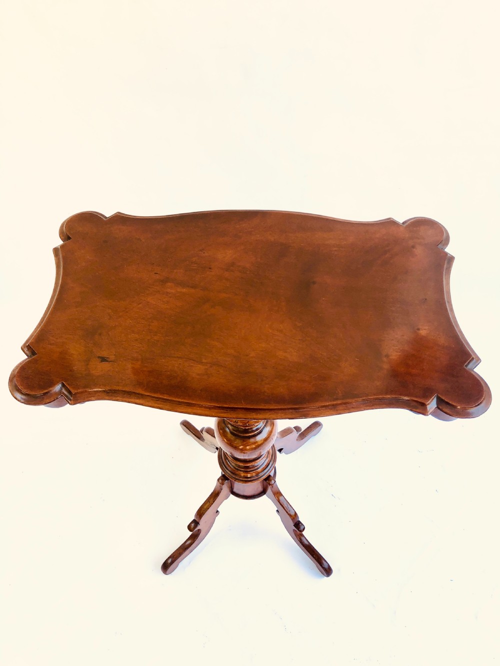 Quality Shaped Antique Mahogany Lamp/Side Table View VI