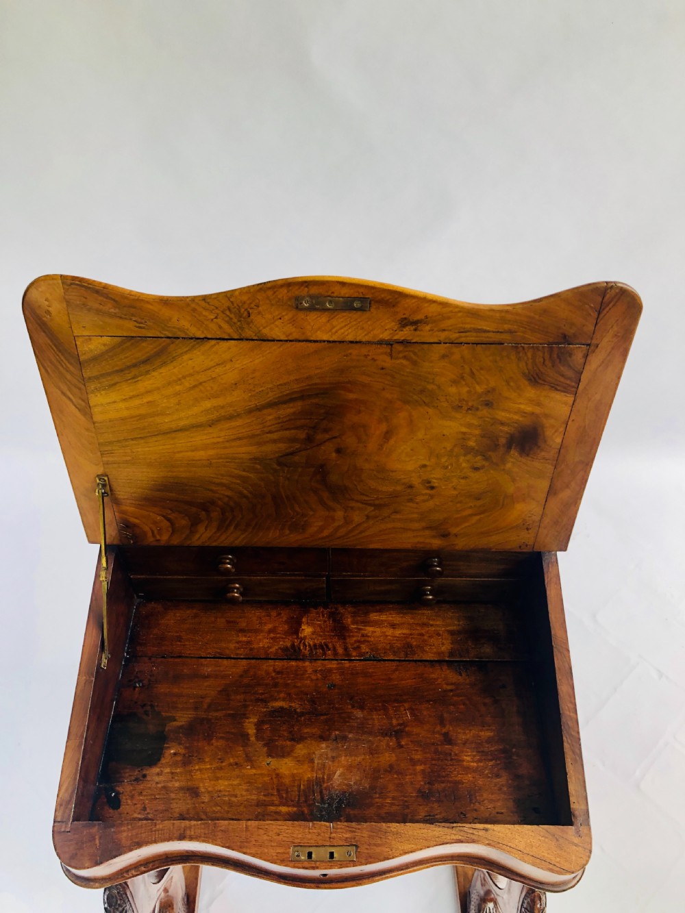 Fine Quality Victorian Burr Walnut Davenport Desk View VII