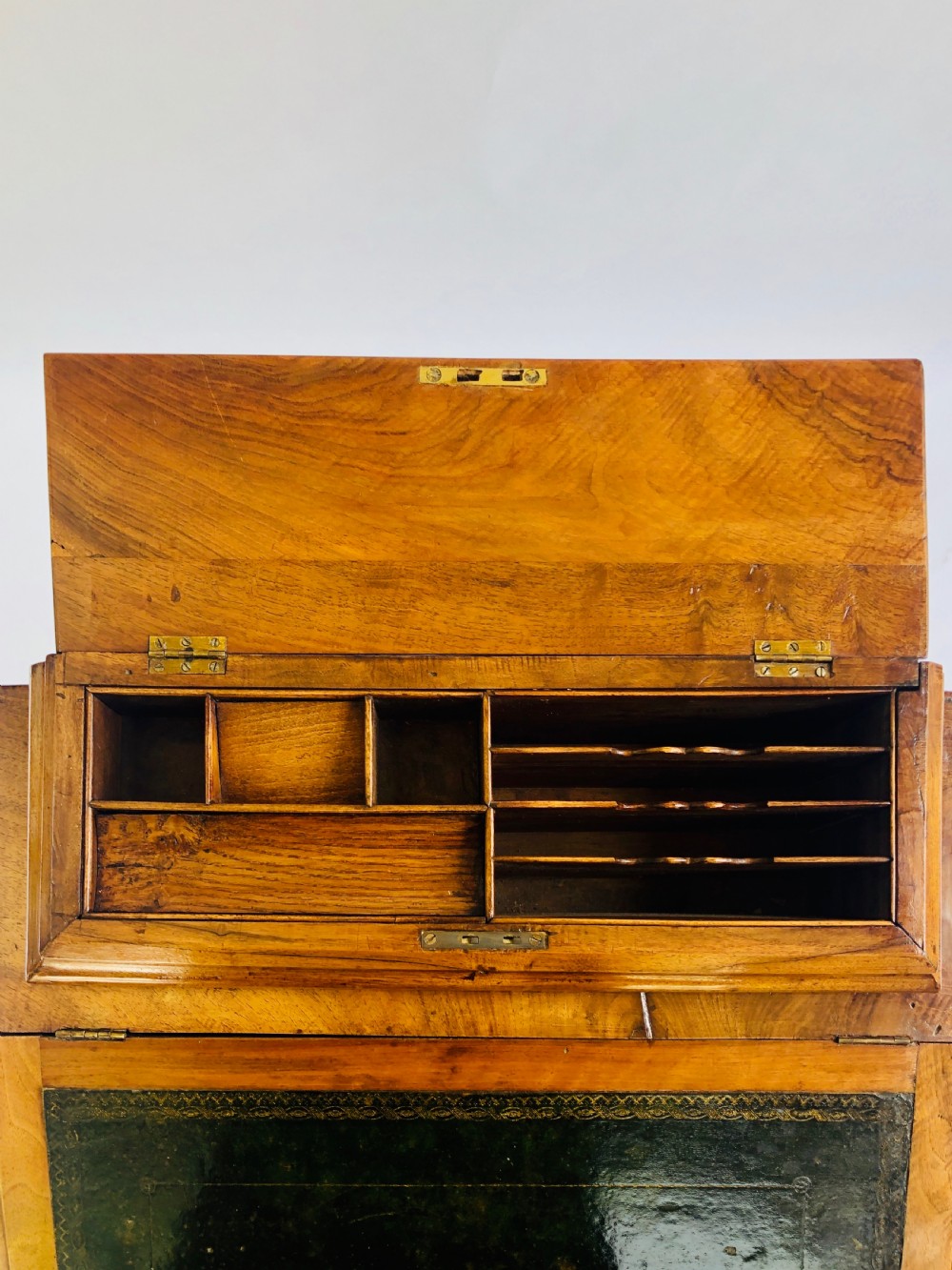 Fine Quality Victorian Burr Walnut Davenport Desk View VIII