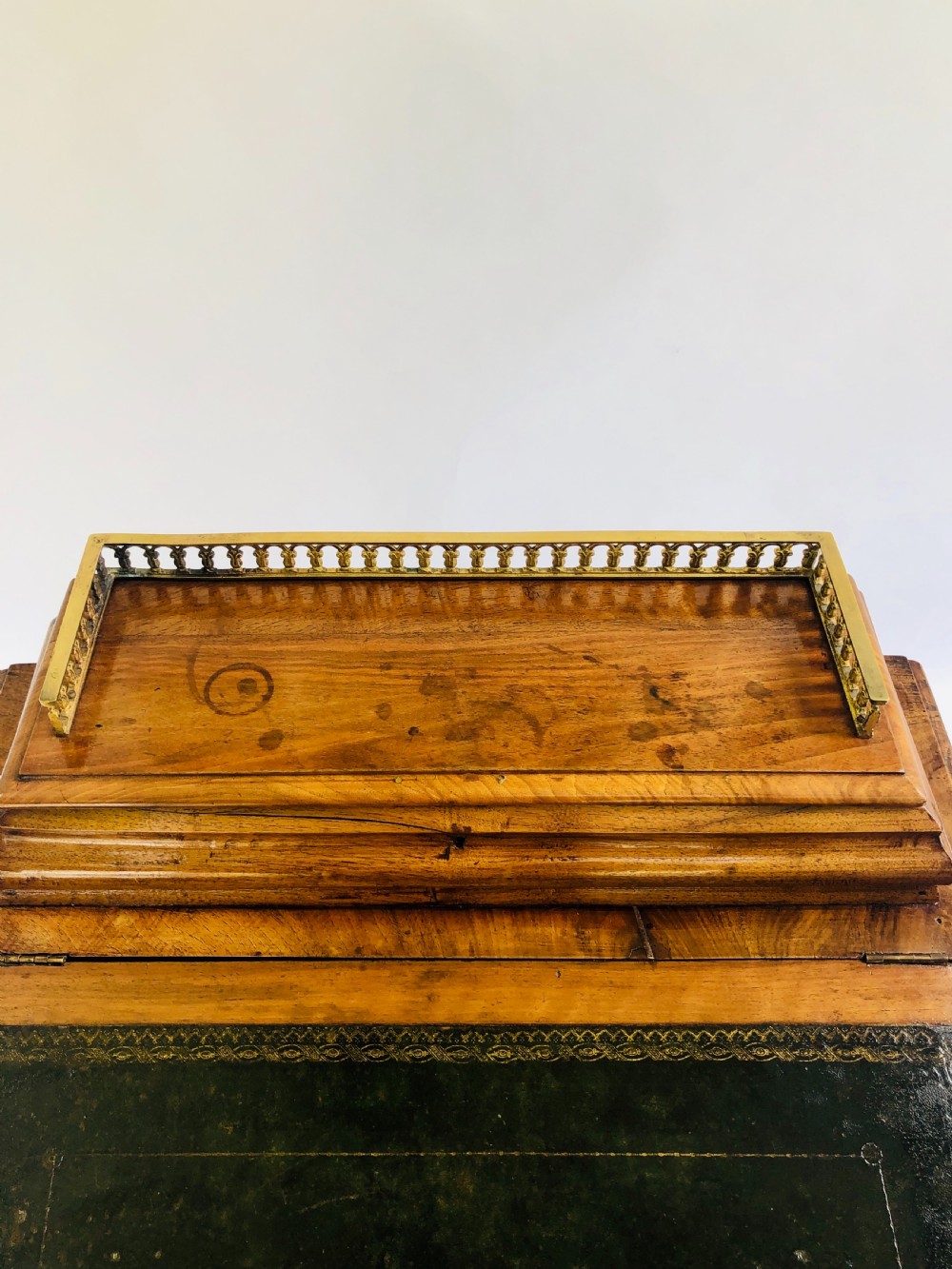 Fine Quality Victorian Burr Walnut Davenport Desk View IX