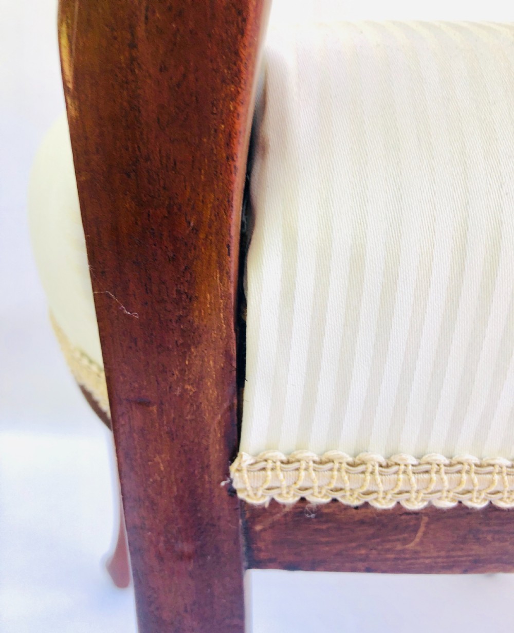 Fine Quality Pair of Inlaid Mahogany Victorian Side Chairs View IX