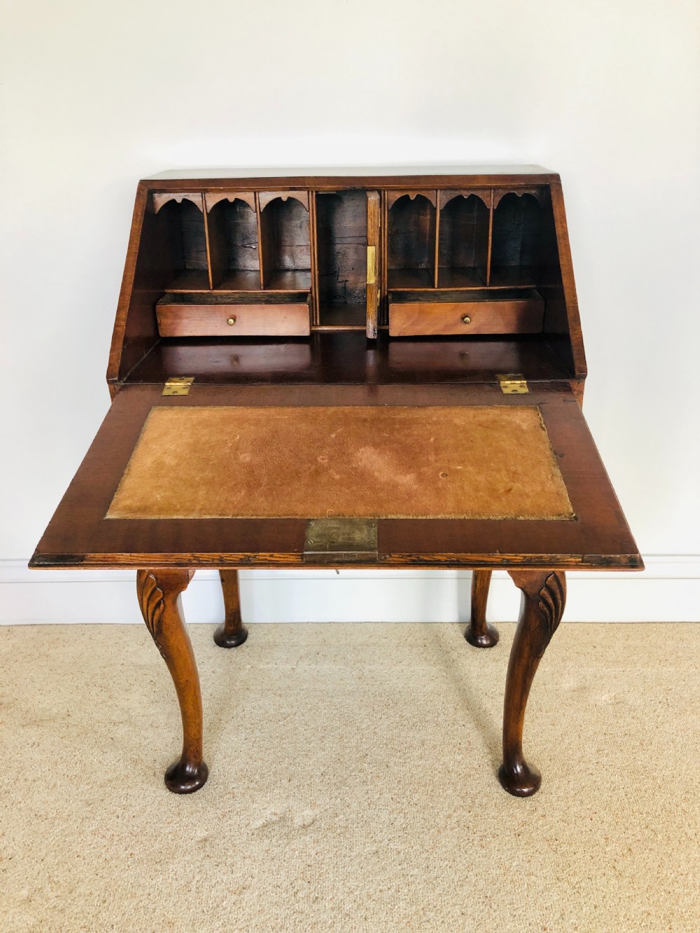 Antique Victorian Figured Walnut Bureau View VIII