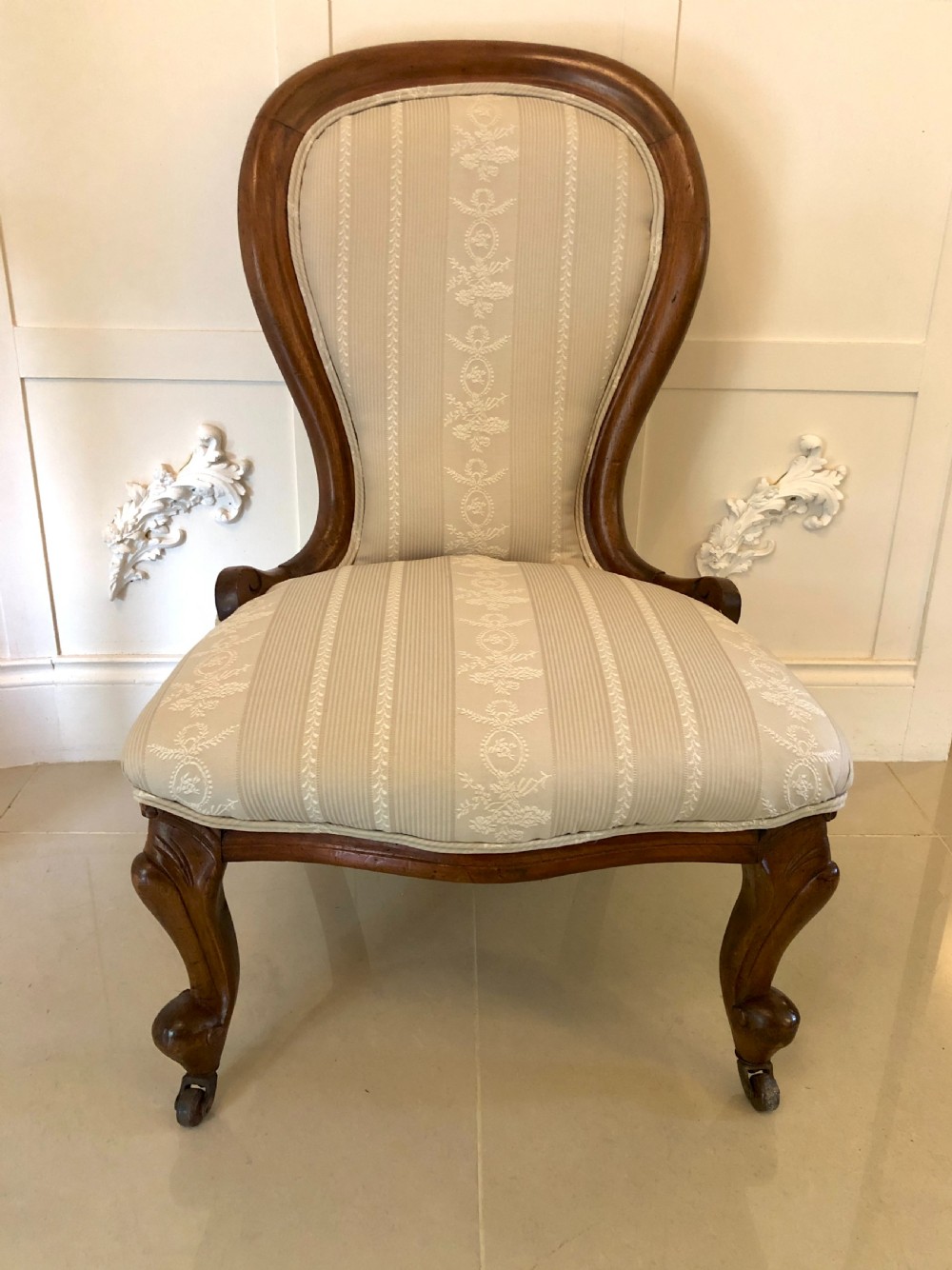 Antique Victorian Walnut Spoon Back Ladies Chair View IX