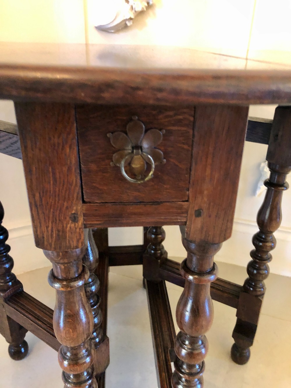  Antique Oak Gateleg Table
 View VII