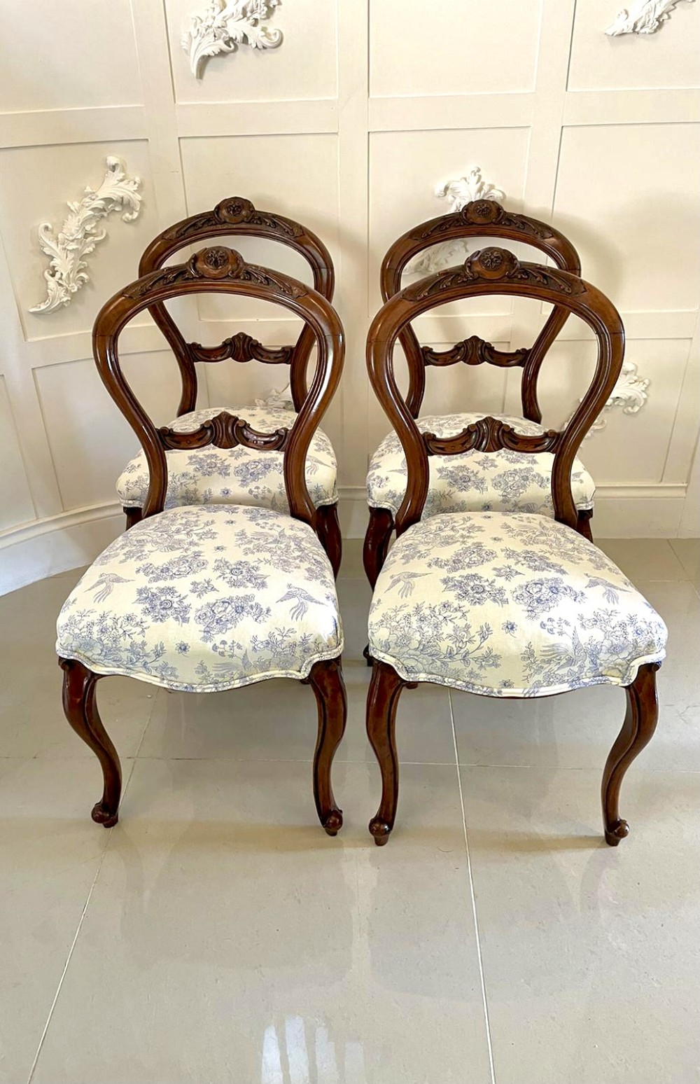 Quality set of four antique Victorian walnut dining chairs 