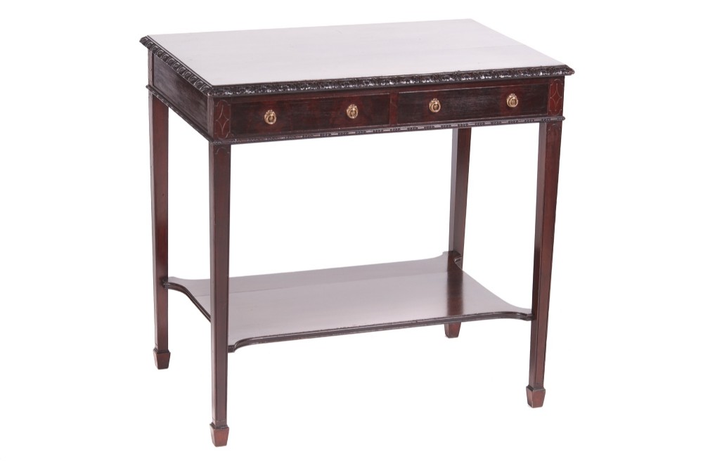 Quality Edwardian Mahogany Freestanding Side /Lamp Table 