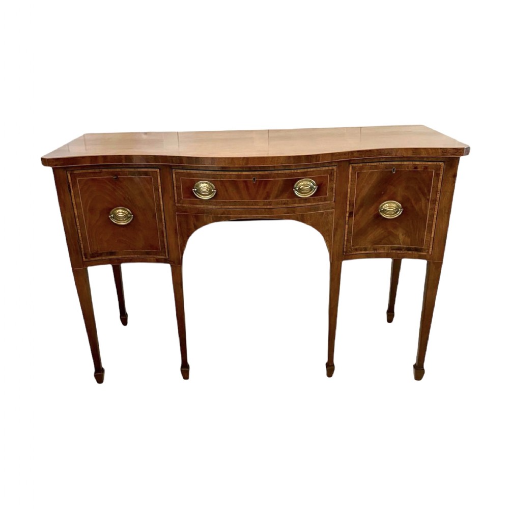 Quality Antique 19th Century Mahogany Serpentine Fronted Sideboard 

