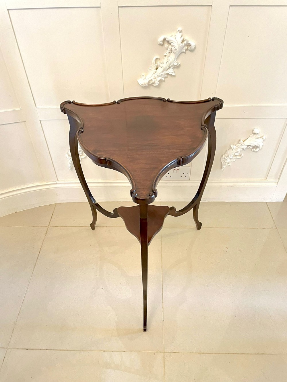 Unusual Antique Victorian Quality Mahogany Shaped Lamp Table 