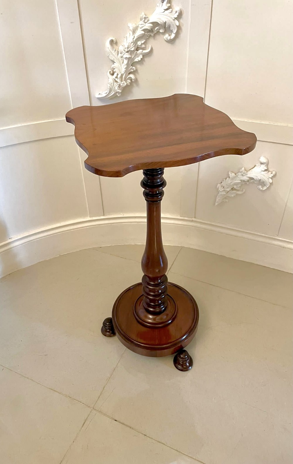  Antique Victorian Mahogany Adjustable Lamp Table 
