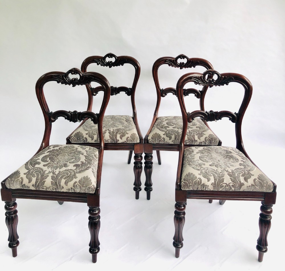  Fine Quality Set of 4 William IV Carved Rosewood Dining Chairs 
 View II