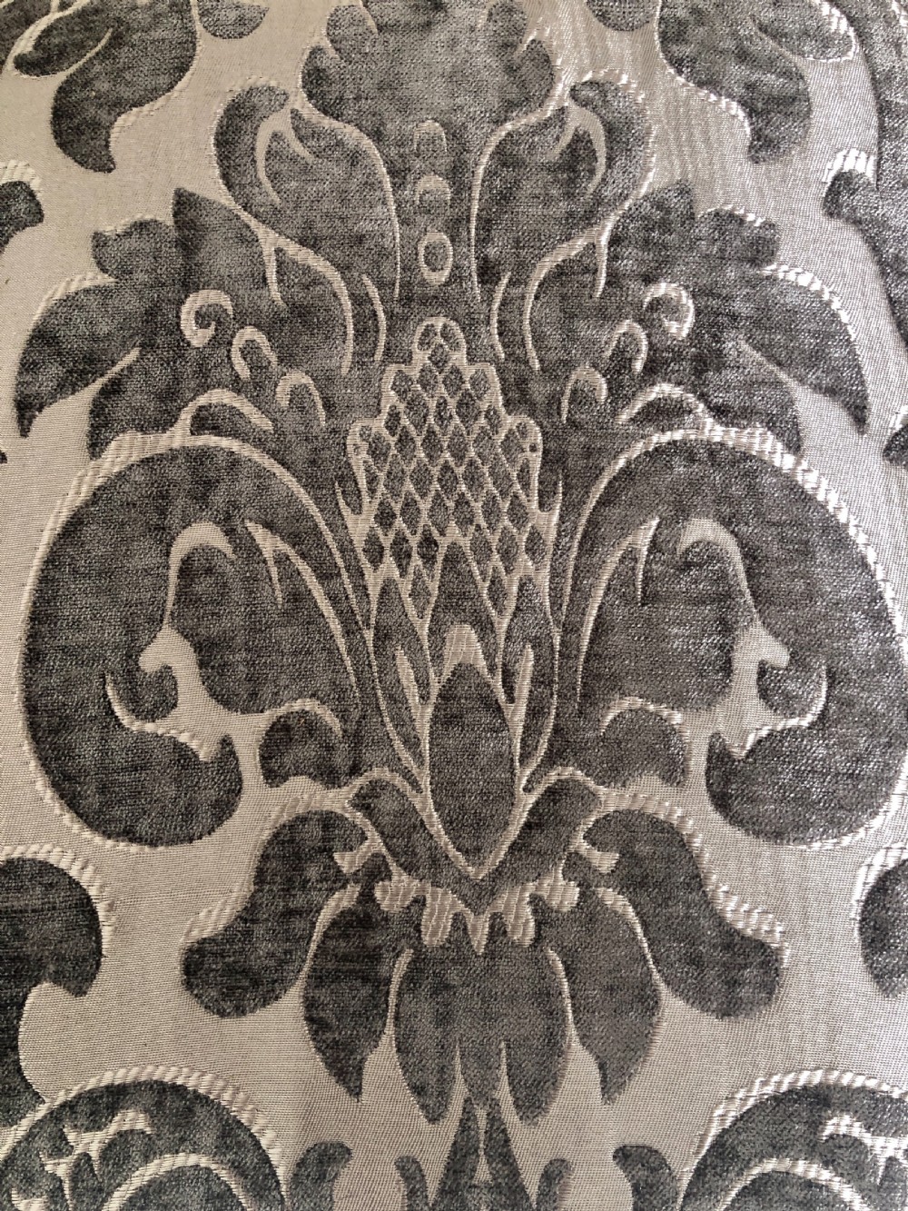  Fine Quality Set of 4 William IV Carved Rosewood Dining Chairs 
 View III