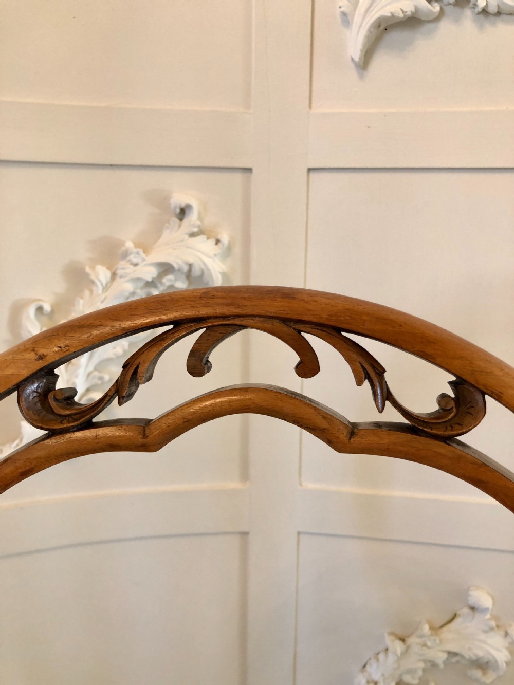 Fine Quality Set of Six Victorian Antique Walnut Dining Chairs View II