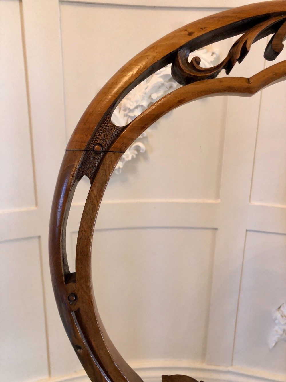 Fine Quality Set of Six Victorian Antique Walnut Dining Chairs View III