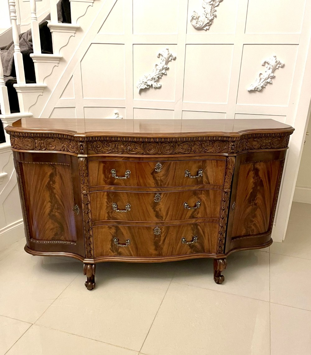  Outstanding Quality Antique Edwardian Figured Mahogany Serpentine Shaped Sideboard 
