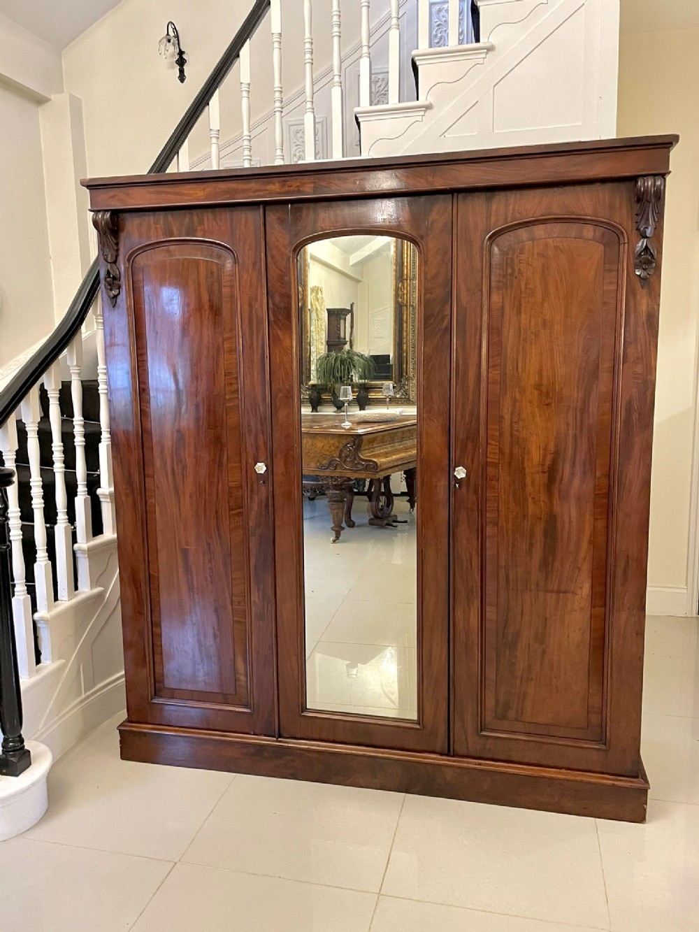  Antique Victorian Quality Mahogany Wardrobe 
