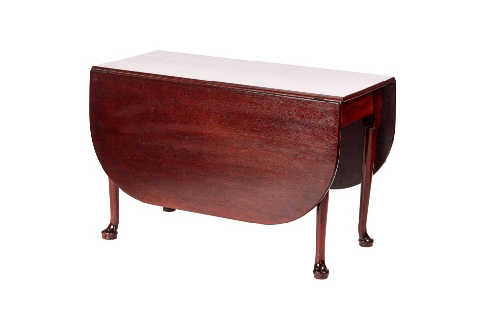 George III Mahogany Drop Leaf Dining Table