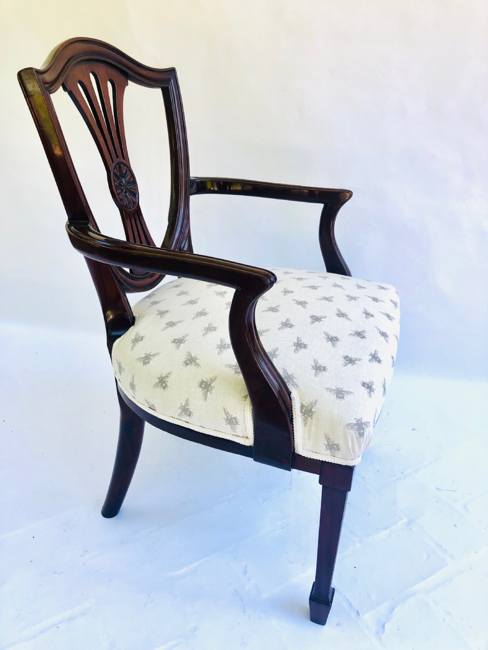 Antique Victorian Hepplewhite Style Mahogany Armchair
