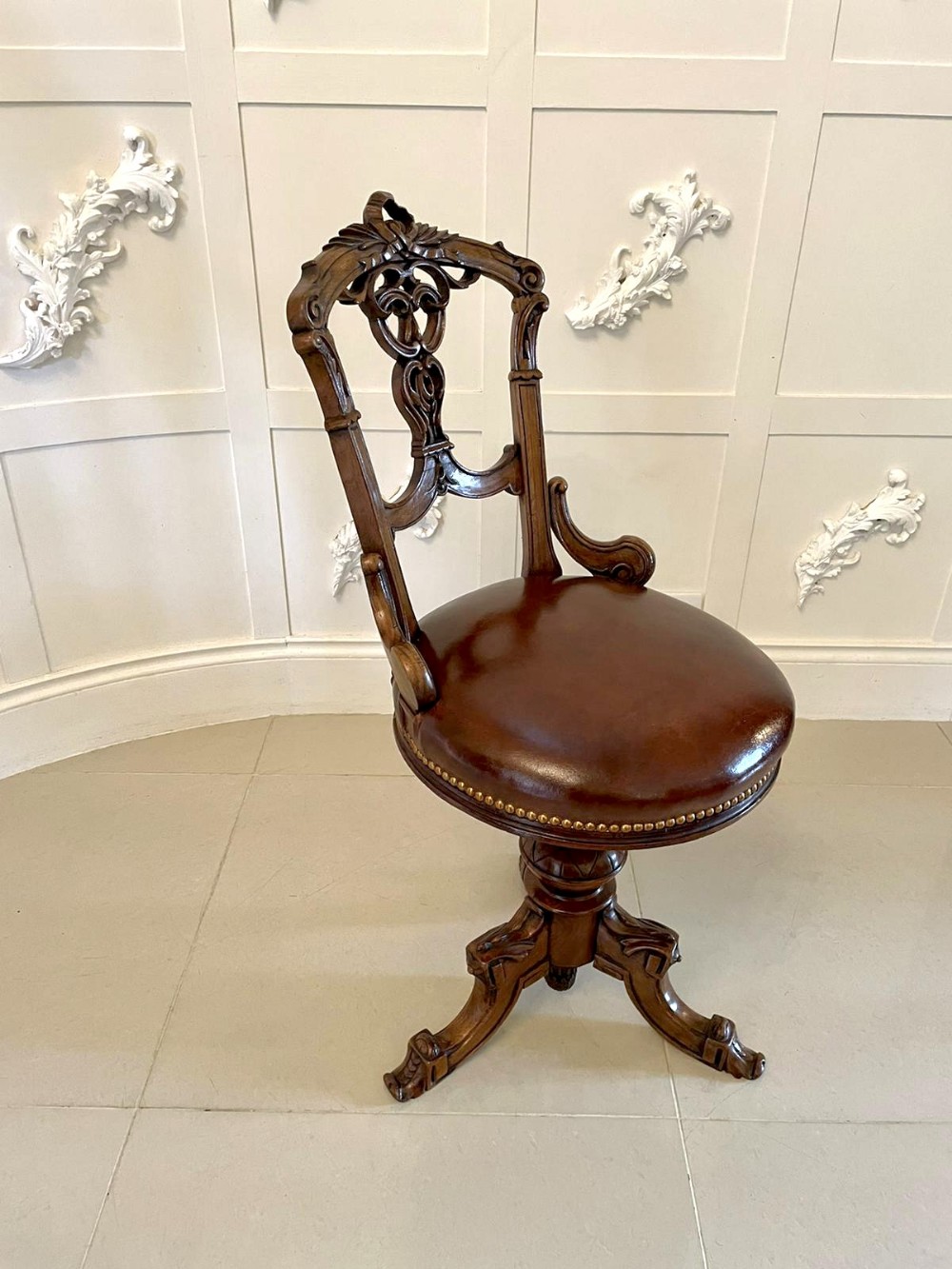 Superb Quality Antique Victorian Carved Walnut Revolving Music Chair 
