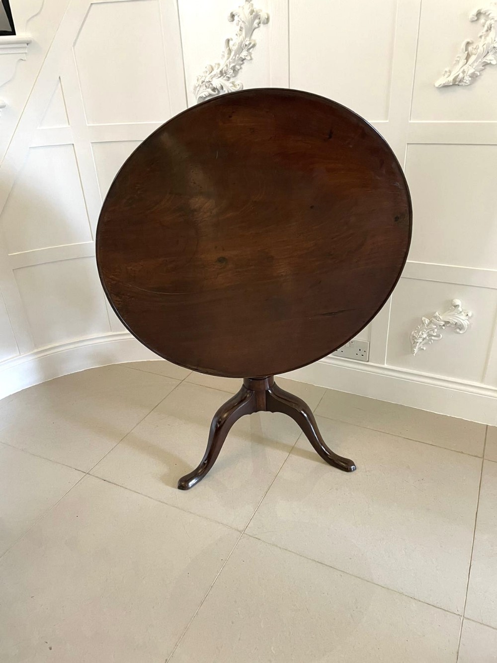  Antique George III Quality Mahogany Circular Dish Top Centre Table 