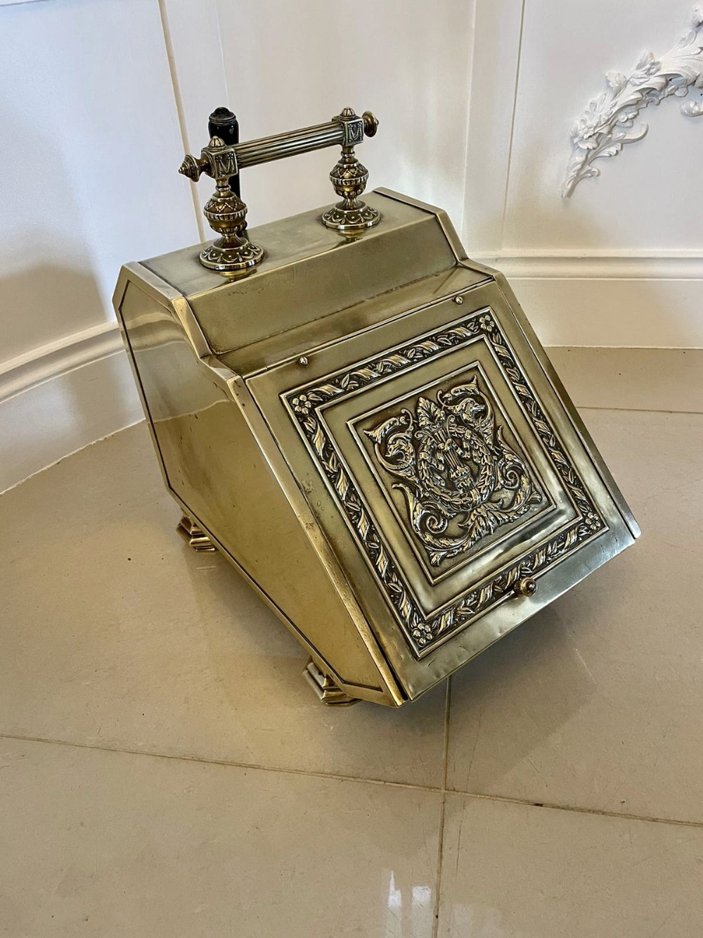  Antique Victorian Quality Brass Coal Scuttle
