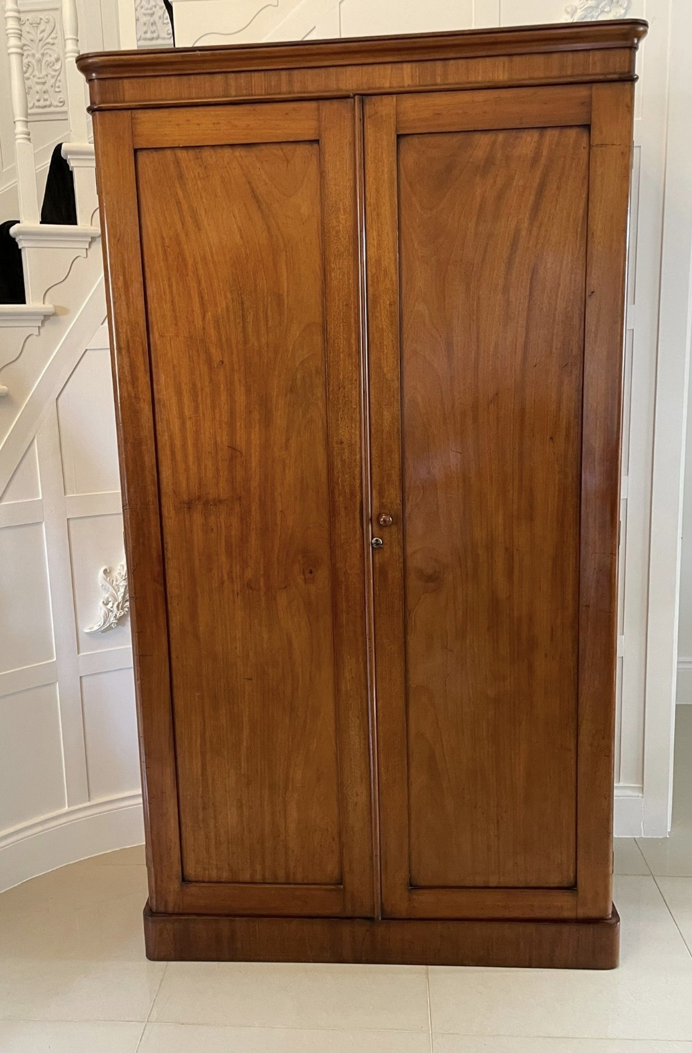 Antique Victorian Quality Mahogany Double Door Wardrobe 
