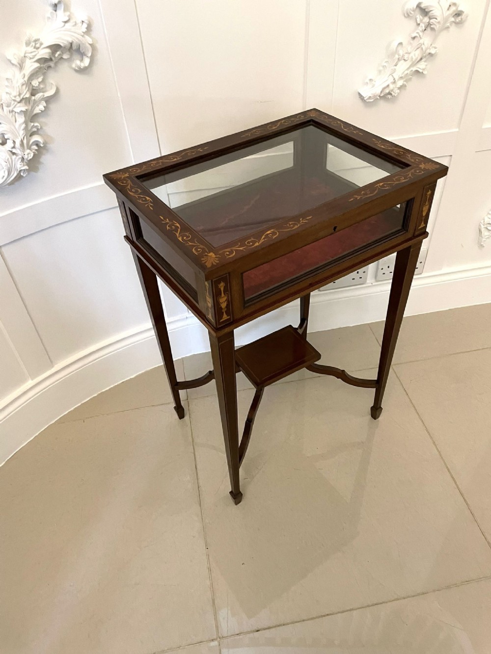 Fine Quality Antique Edwardian Mahogany Inlaid Bijouterie Cabinet 
