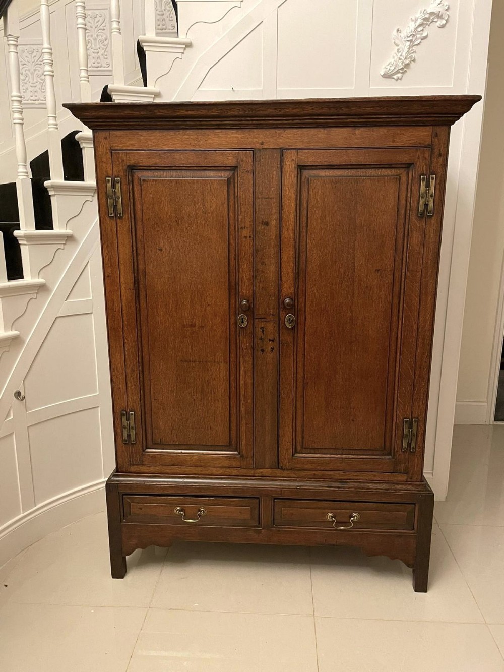  18th Century Quality Antique Oak Hall Cupboard 
