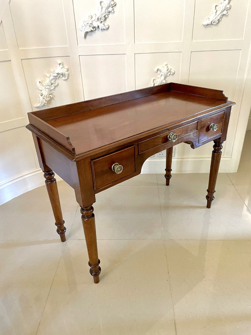  Quality Antique William IV Mahogany Side Table 
