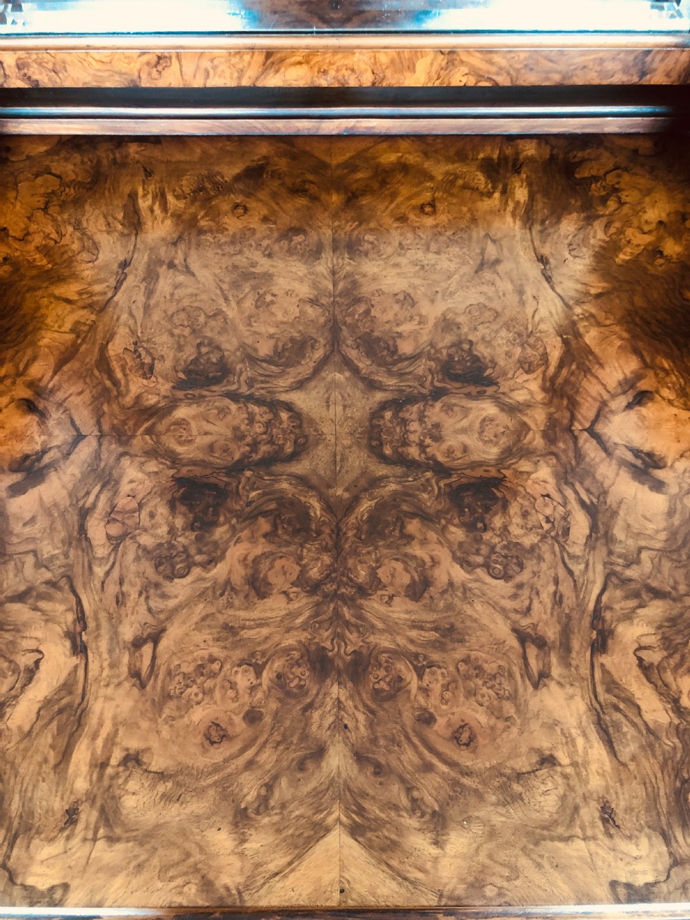 Outstanding Quality Antique Victorian Burr Walnut Dressing/Vanity Table by Maple & Co.London  View IV