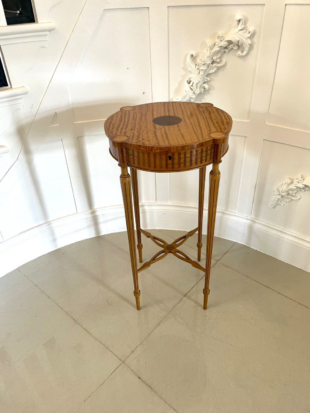  Fine Quality Antique Inlaid Satinwood Centre Table
