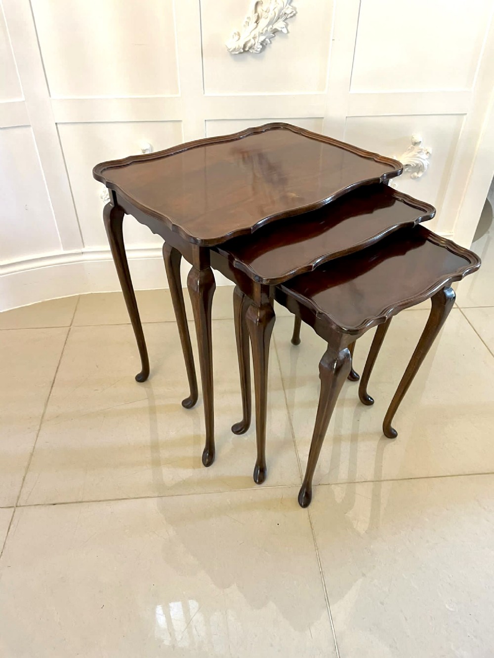 Antique Quality Mahogany Nest of 3 Tables 
