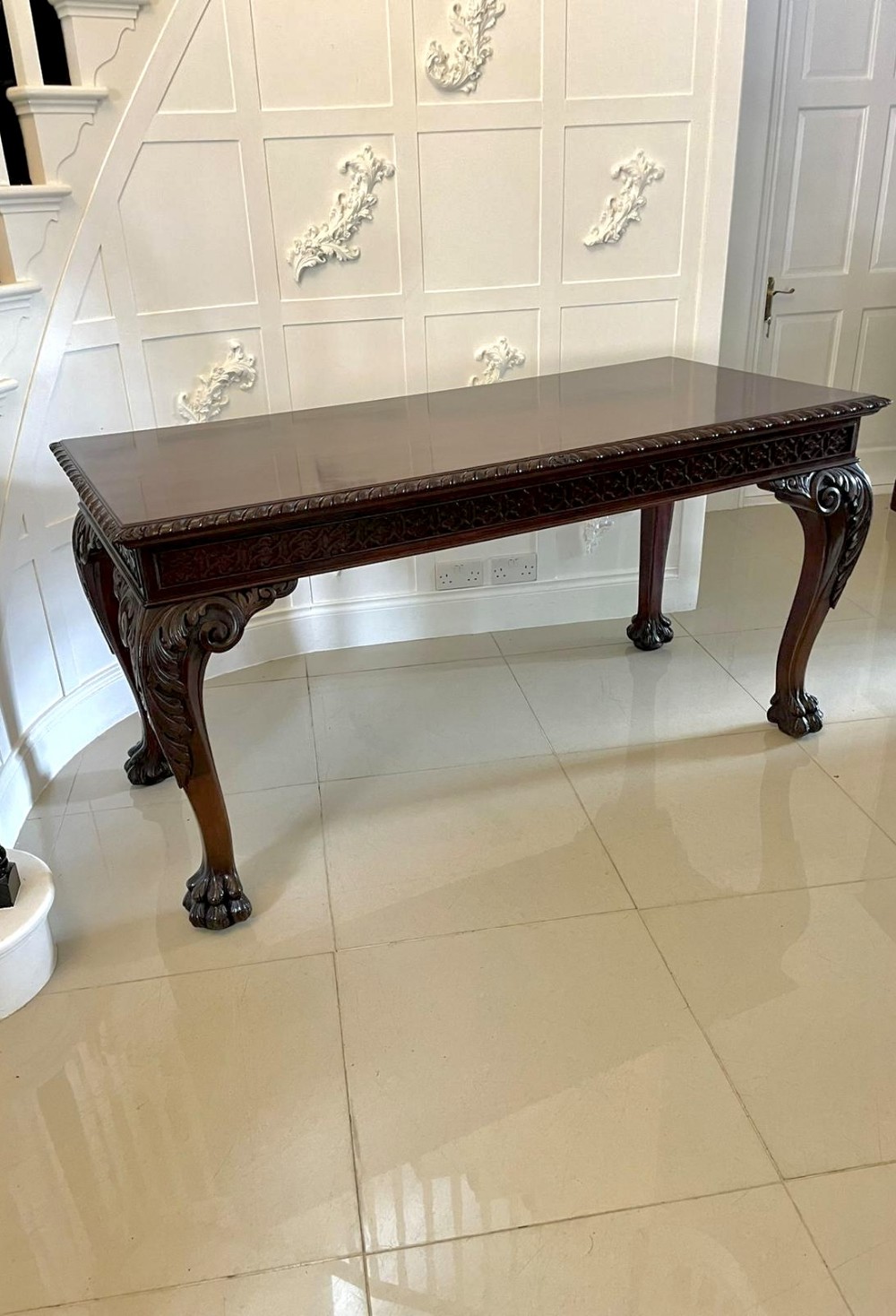 Large Antique Victorian Quality Freestanding Carved Mahogany Centre Table 
