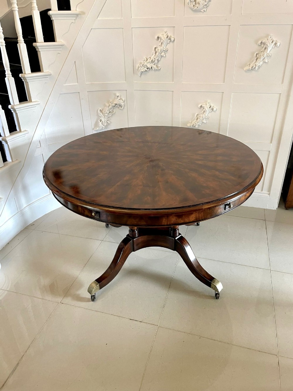 Superb Quality Figured Mahogany Circular Extending Dining Table 75 x 188 x 188cm