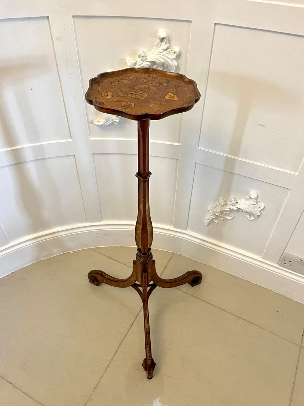 Antique George III Quality Walnut Floral Marquetry Inlaid Candle Stand 