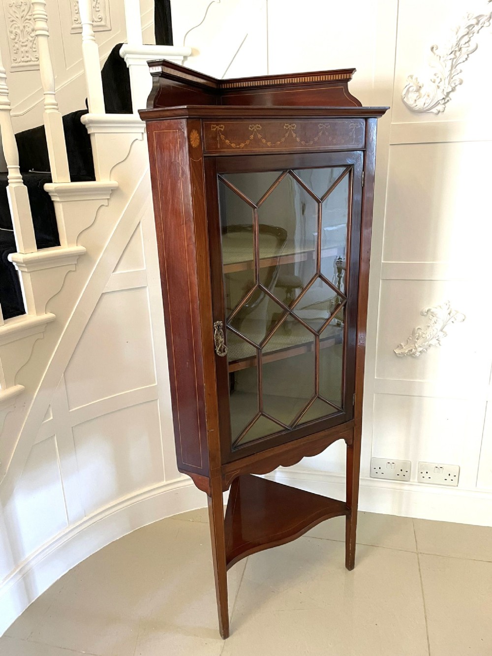 Antique Quality Edwardian Mahogany Inlaid Corner Cabinet 