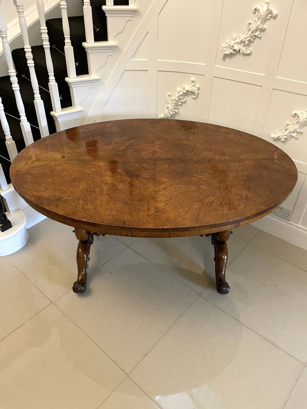 Outstanding Quality Antique Victorian Burr Walnut Centre/Dining Table 