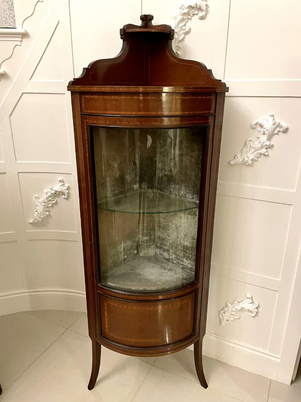 Antique Edwardian Quality Mahogany Inlaid Bow Fronted Corner Display Cabinet 