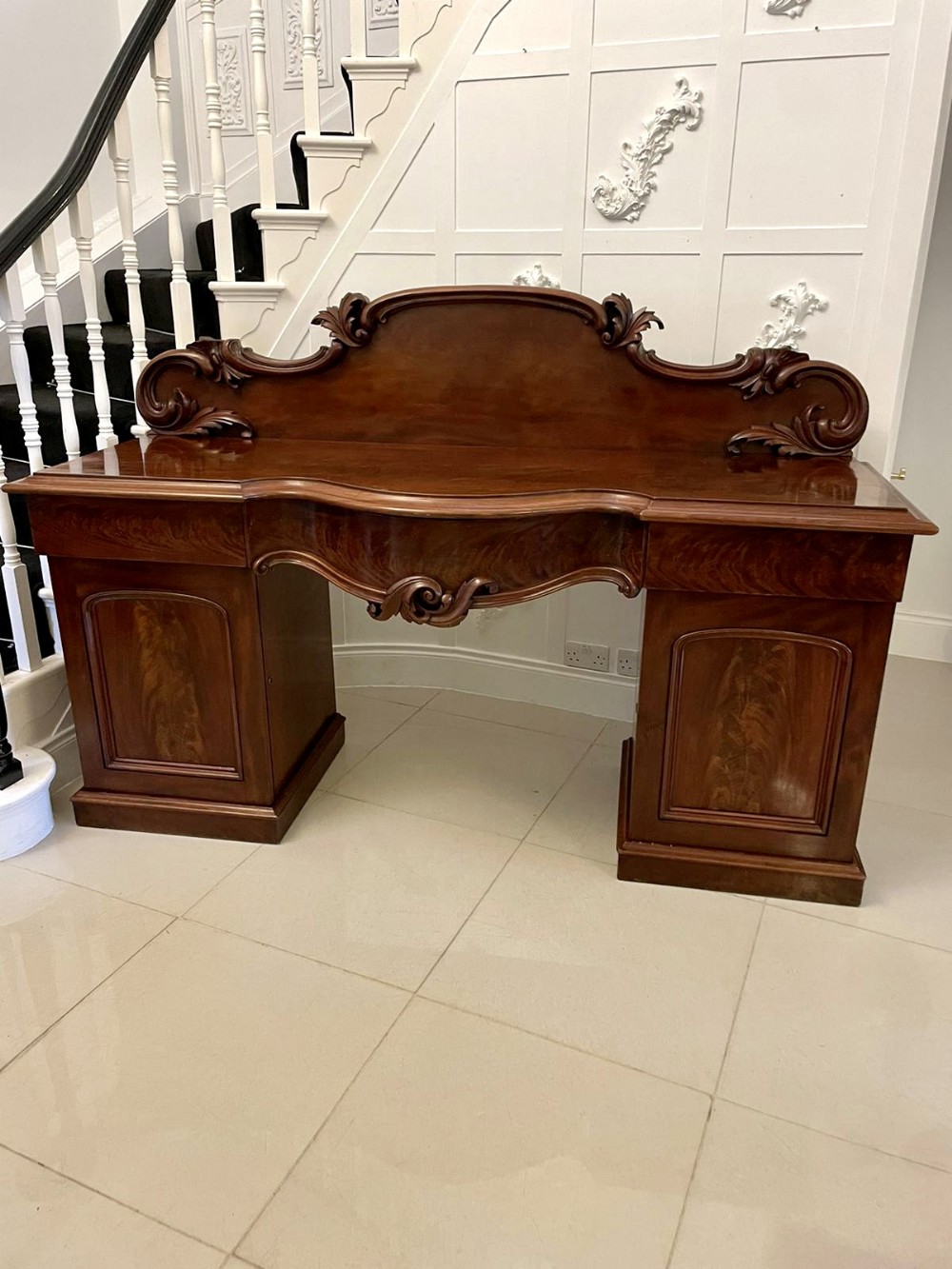 Magnificent Quality Antique Victorian Mahogany Sideboard   
