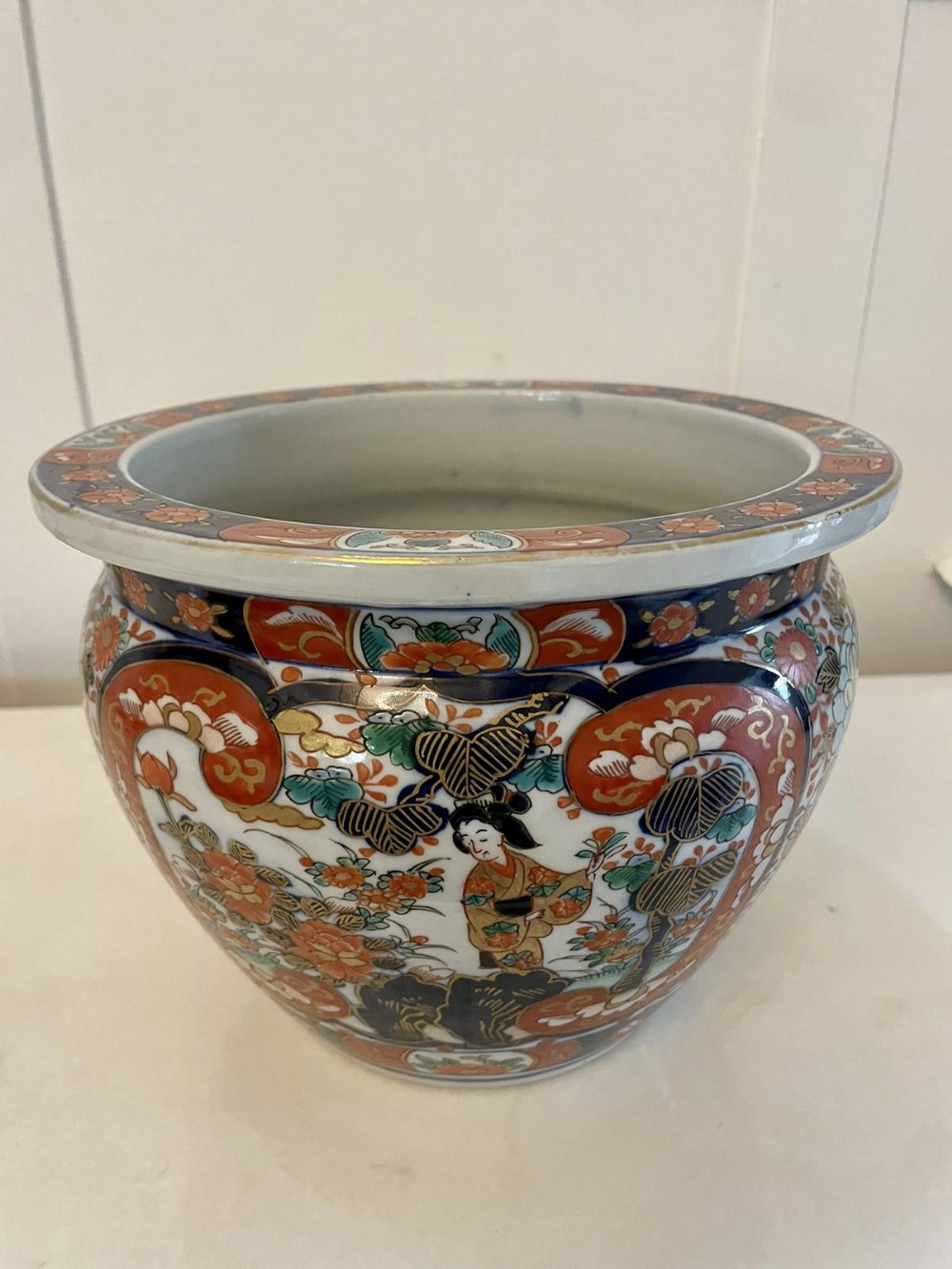 Outstanding Quality Antique Japanese Imari Jardiniere 