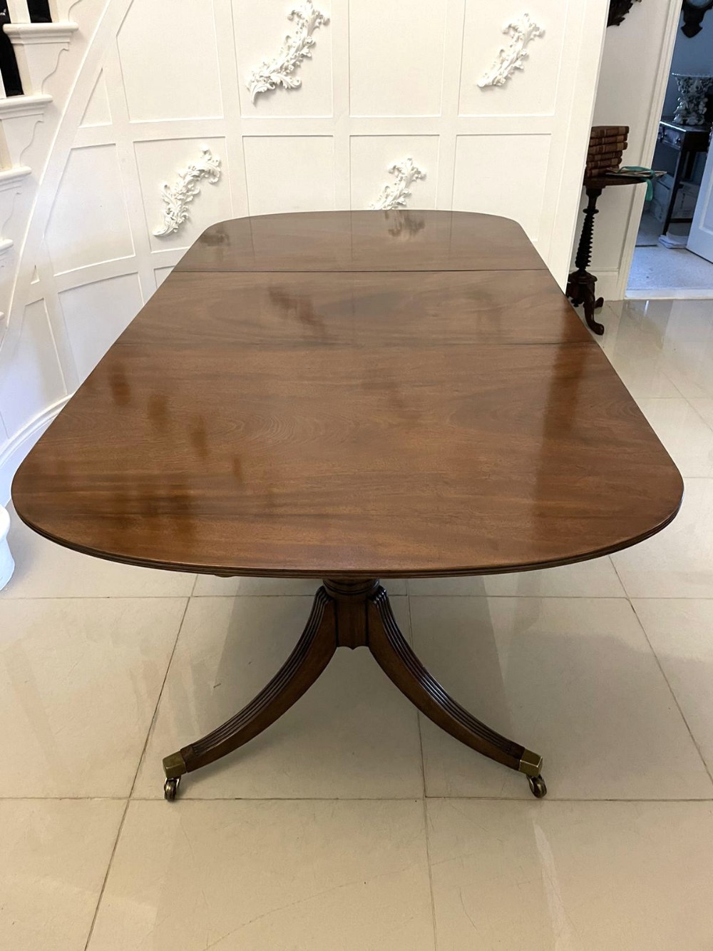  Superb Quality Antique Figured Mahogany Two Pillar Dining Table 75.5 x 107 x 204.5cm