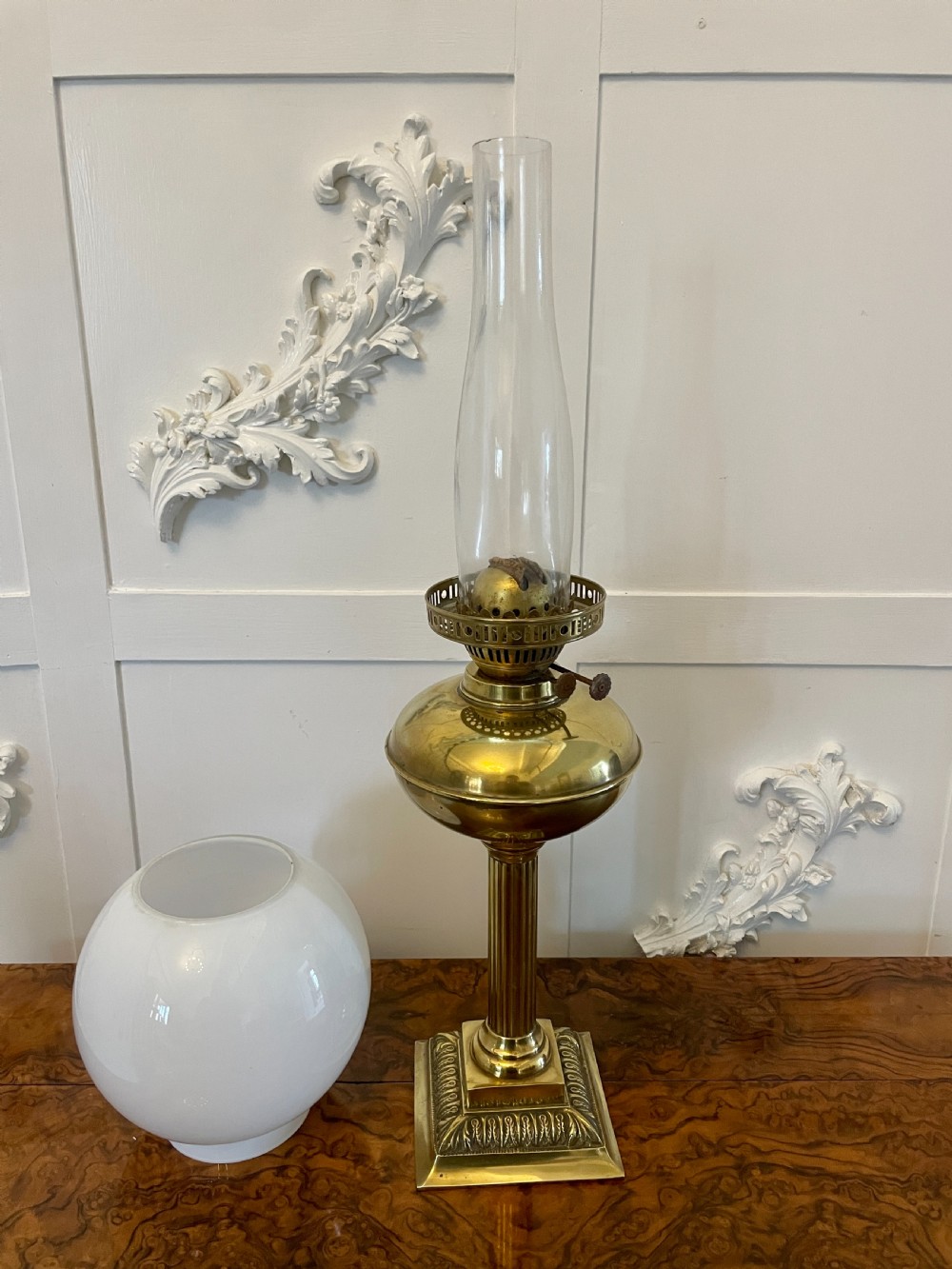 Antique Victorian Reeded Column Quality Brass Oil Lamp View III