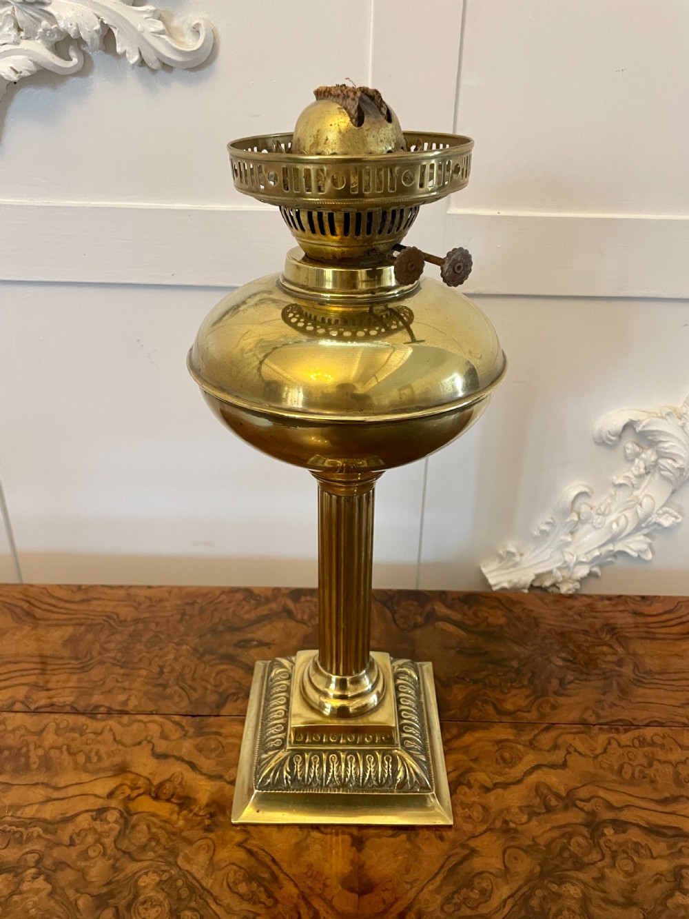 Antique Victorian Reeded Column Quality Brass Oil Lamp View IX