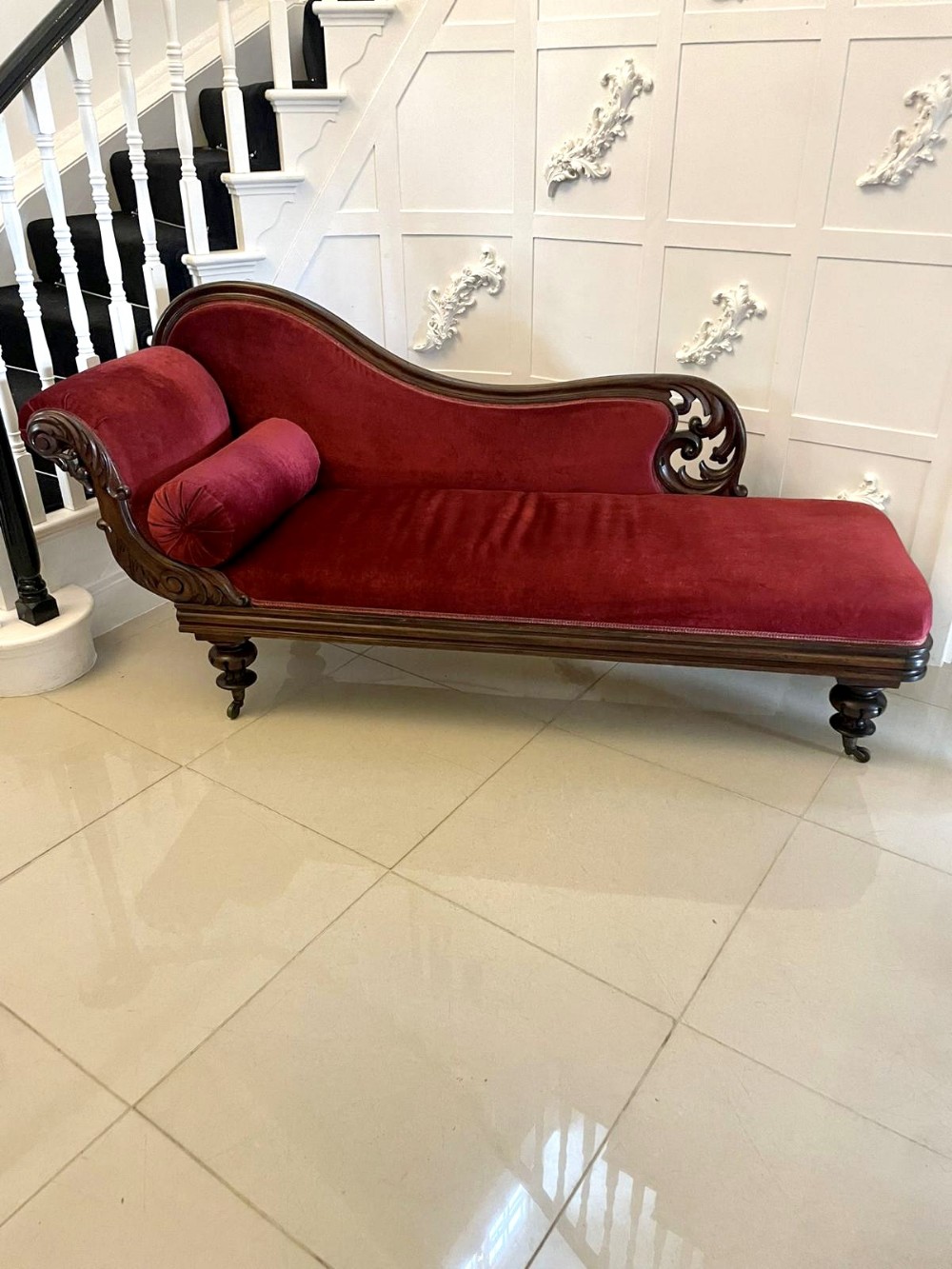 Antique Victorian Quality Carved Mahogany Chaise Longue