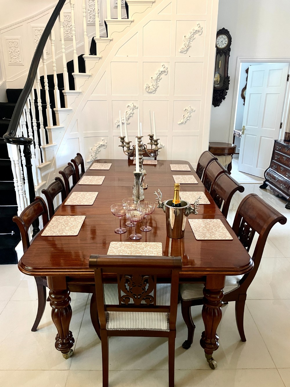  Superb Quality 10 Seater Antique Victorian Figured Mahogany Extending Dining Table  View X