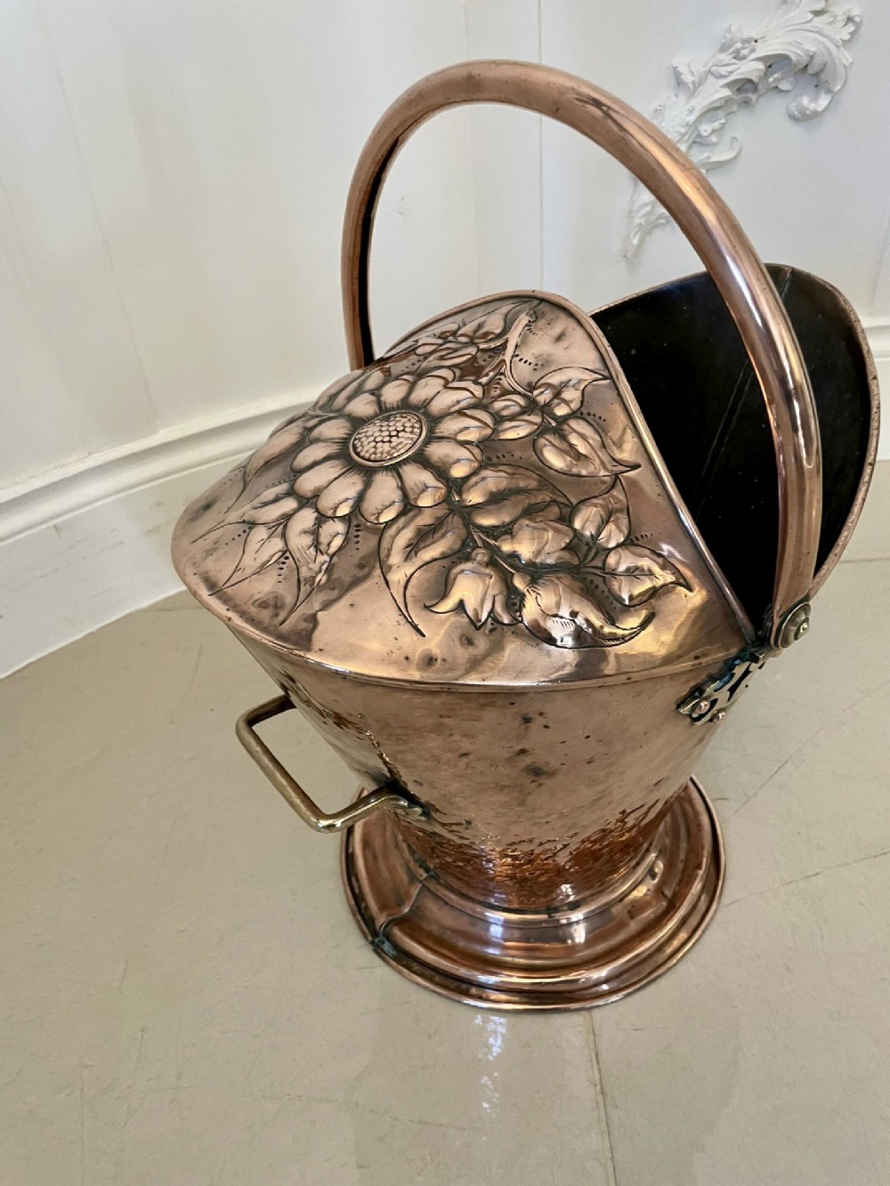 Antique Victorian Quality Ornate Copper Coal Bucket 